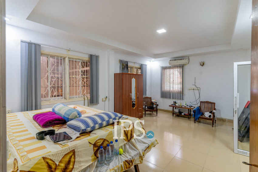 750 Sqm Warehouse For Sale - 7 Makara, Phnom Penh