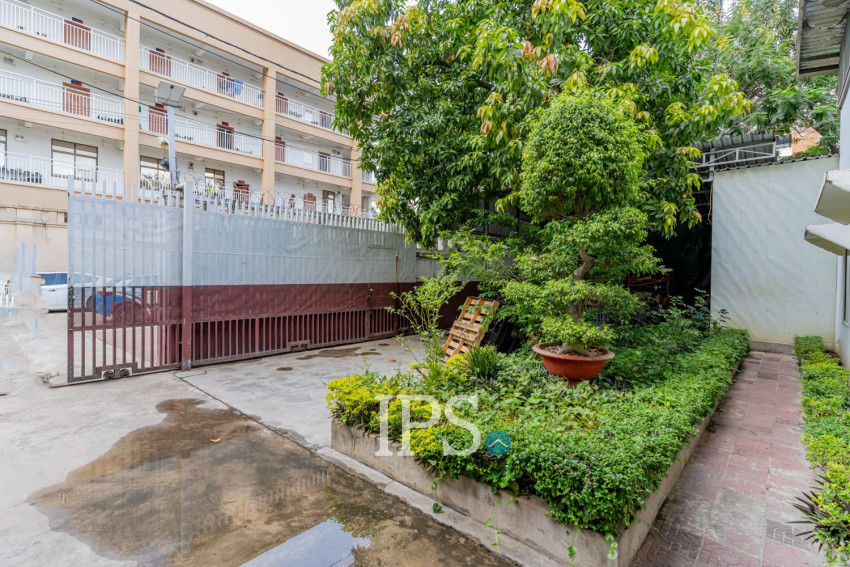 750 Sqm Warehouse For Sale - 7 Makara, Phnom Penh