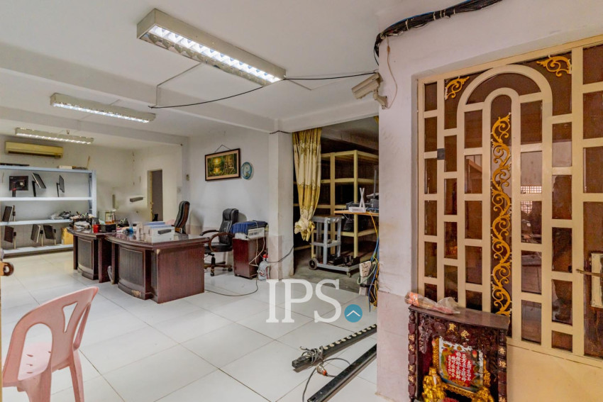 750 Sqm Warehouse For Sale - 7 Makara, Phnom Penh