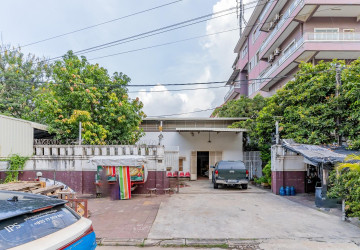 750 Sqm Warehouse For Sale - 7 Makara, Phnom Penh thumbnail