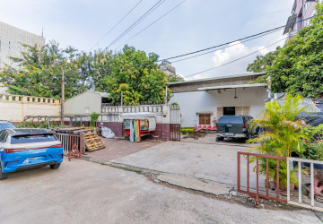 750 Sqm Warehouse For Sale - 7 Makara, Phnom Penh thumbnail
