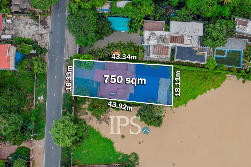 3 Bedroom Villa For Sale - Chroy Changva, Phnom Penh