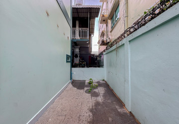 1 Bedroom Apartment For Rent - Sala Kamreuk, Siem Reap thumbnail