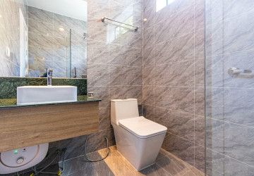 6 Unit Apartment Building For Rent - Slor Kram, Siem Reap thumbnail