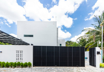 6 Unit Apartment Building For Rent - Slor Kram, Siem Reap thumbnail