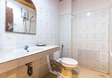 26 Bedroom Hotel For Sale - Svay Dangkum, SIem Reap thumbnail