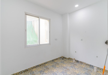 4 Bedroom Penthouse For Rent - Tonle Bassac, Phnom Penh thumbnail