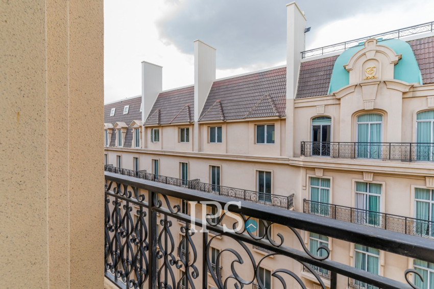 4 Bedroom Penthouse For Rent - Tonle Bassac, Phnom Penh