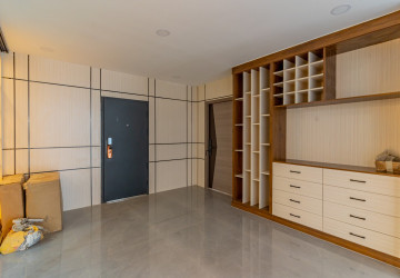 4 Bedroom Penthouse For Rent - Tonle Bassac, Phnom Penh thumbnail