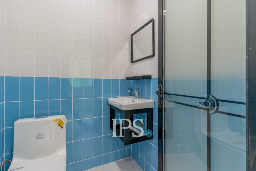 4 Bedroom Penthouse For Rent - Tonle Bassac, Phnom Penh