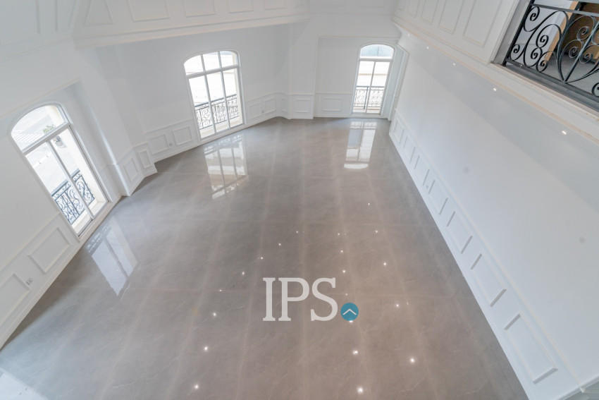 4 Bedroom Penthouse For Rent - Tonle Bassac, Phnom Penh