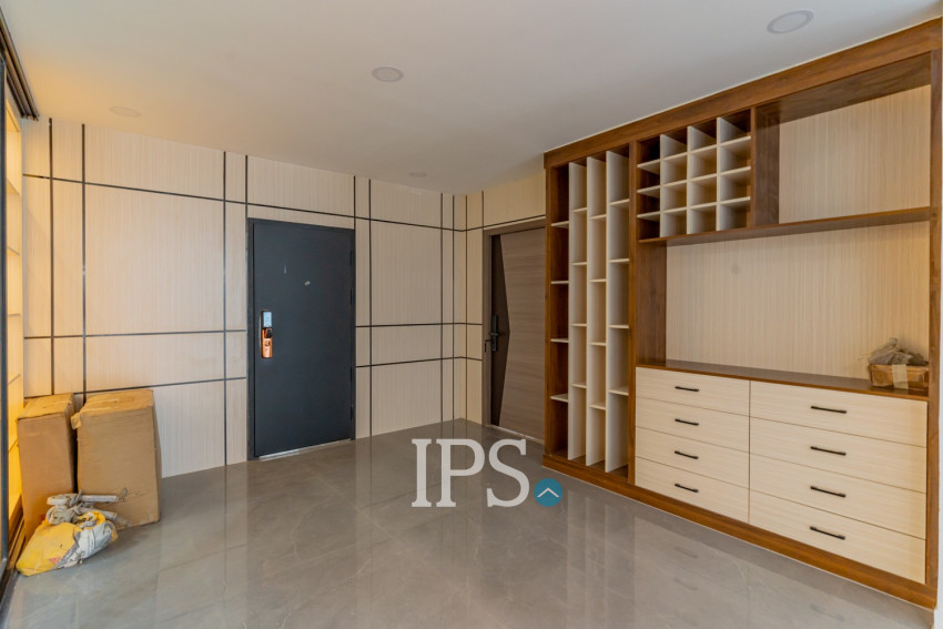 4 Bedroom Penthouse For Rent - Tonle Bassac, Phnom Penh