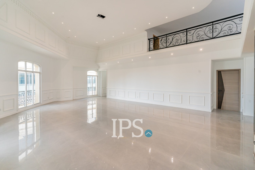 4 Bedroom Penthouse For Rent - Tonle Bassac, Phnom Penh