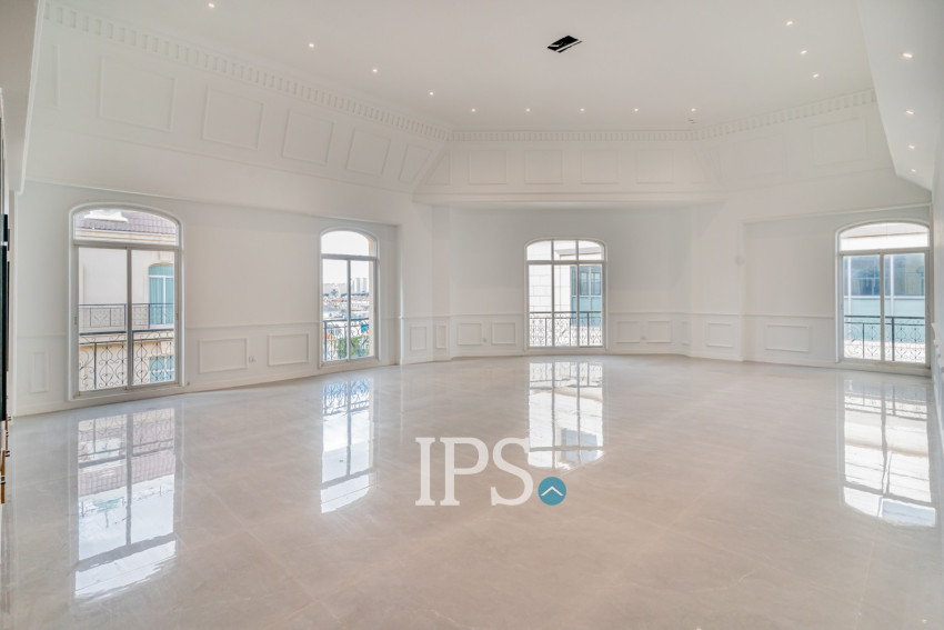 4 Bedroom Penthouse For Rent - Tonle Bassac, Phnom Penh