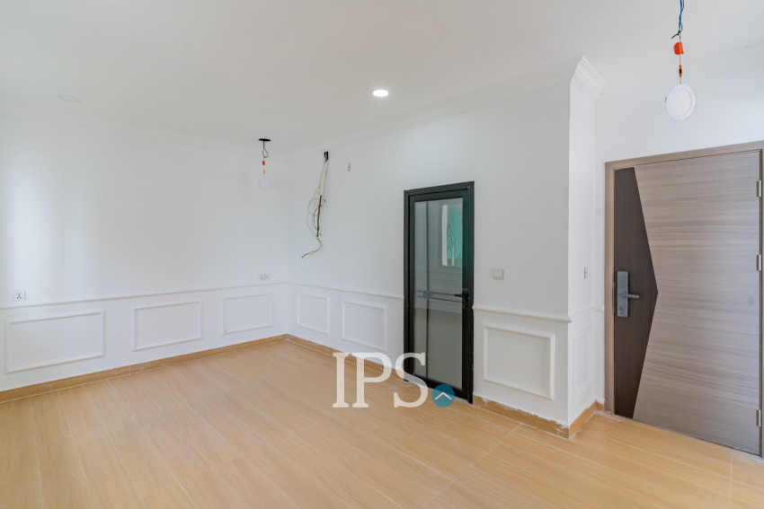 4 Bedroom Penthouse For Rent - Tonle Bassac, Phnom Penh