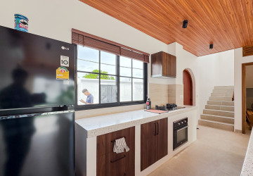 4 Bedroom Villa For Rent - Svay Dangkum, Siem Reap thumbnail