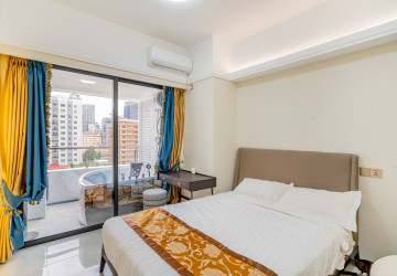 7th Floor 29 Sqm Studio Condo For Sale - Le Conde, BKK1, Phnom Penh thumbnail