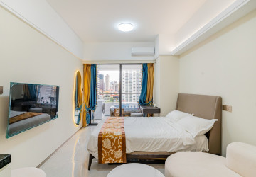 7th Floor 29 Sqm Studio Condo For Sale - Le Conde, BKK1, Phnom Penh thumbnail