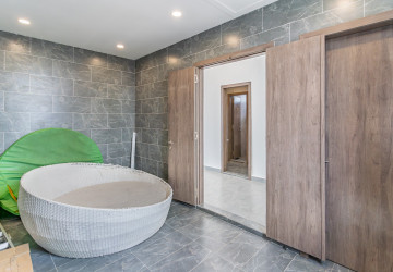 150 Sqm Office Space For Rent - Boeung Kak 2, Phnom Penh thumbnail