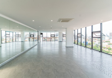 150 Sqm Office Space For Rent - Boeung Kak 2, Phnom Penh thumbnail