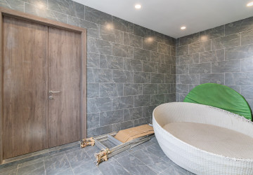 150 Sqm Office Space For Rent - Boeung Kak 2, Phnom Penh thumbnail