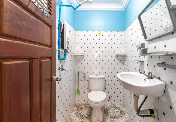 3 Bedroom House For Rent - Svay Dangkum, Siem Reap thumbnail