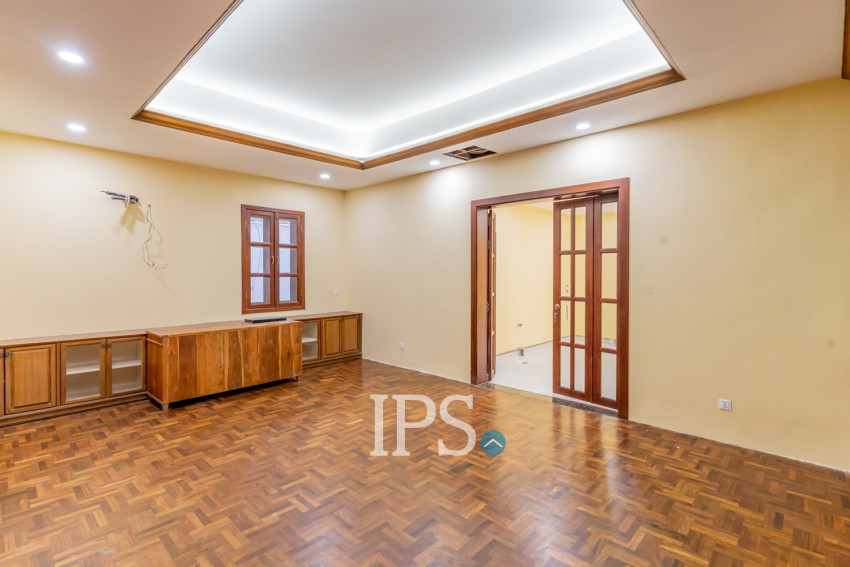 357 Sqm Commercial Villa and 4 Storey Building For Rent - Tonle Bassac, Phnom Penh