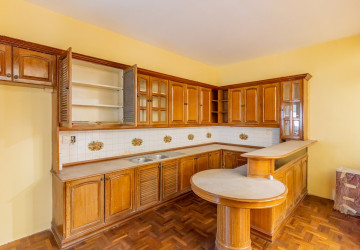 357 Sqm Commercial Villa and 4 Storey Building For Rent - Tonle Bassac, Phnom Penh thumbnail