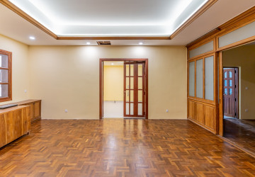 357 Sqm Commercial Villa and 4 Storey Building For Rent - Tonle Bassac, Phnom Penh thumbnail