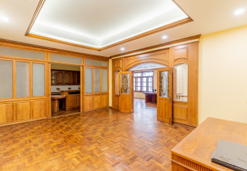 357 Sqm Commercial Villa and 4 Storey Building For Rent - Tonle Bassac, Phnom Penh thumbnail