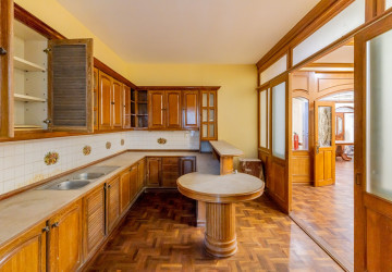 357 Sqm Commercial Villa and 4 Storey Building For Rent - Tonle Bassac, Phnom Penh thumbnail