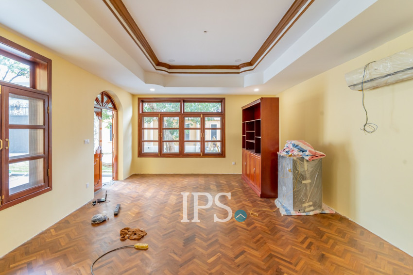 357 Sqm Commercial Villa and 4 Storey Building For Rent - Tonle Bassac, Phnom Penh