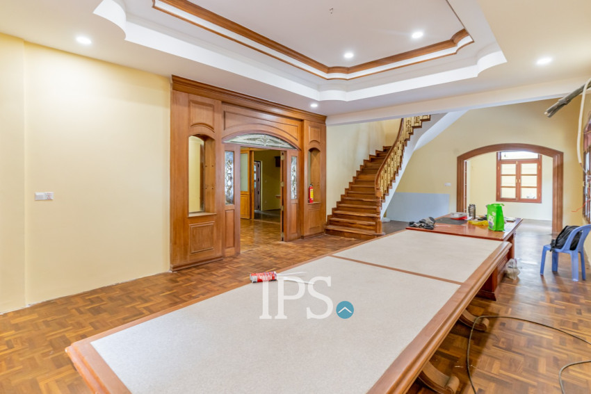 357 Sqm Commercial Villa and 4 Storey Building For Rent - Tonle Bassac, Phnom Penh
