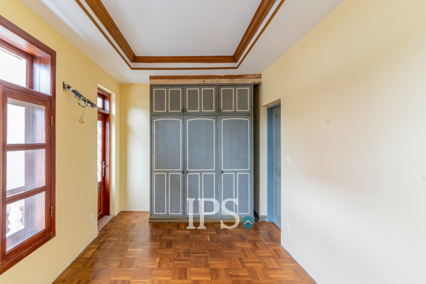 357 Sqm Commercial Villa and 4 Storey Building For Rent - Tonle Bassac, Phnom Penh