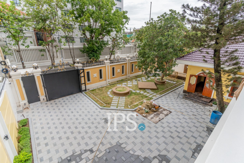 357 Sqm Commercial Villa and 4 Storey Building For Rent - Tonle Bassac, Phnom Penh