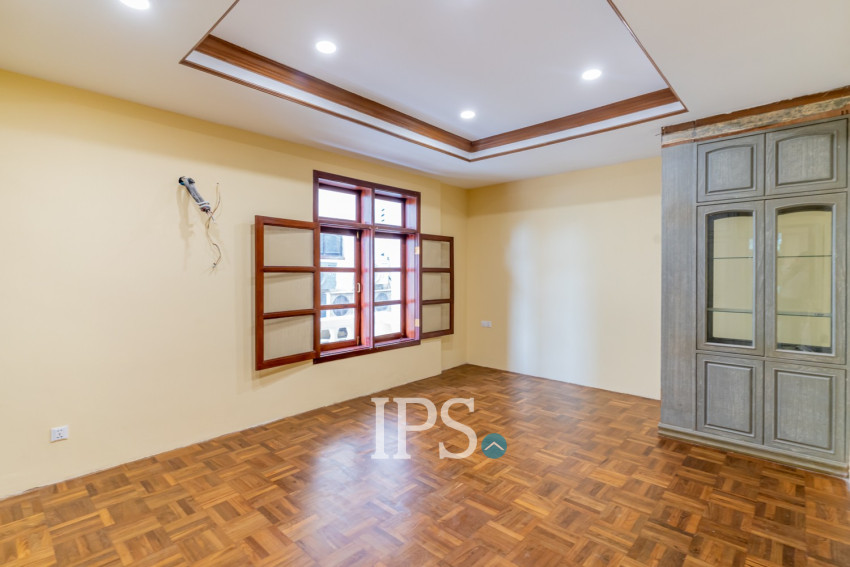 357 Sqm Commercial Villa and 4 Storey Building For Rent - Tonle Bassac, Phnom Penh