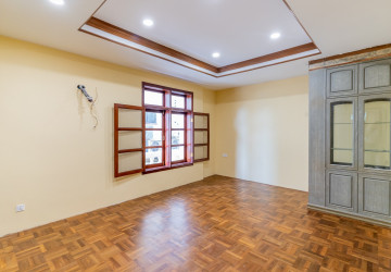 357 Sqm Commercial Villa and 4 Storey Building For Rent - Tonle Bassac, Phnom Penh thumbnail