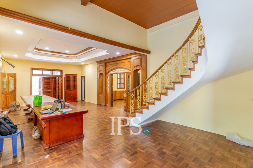 357 Sqm Commercial Villa and 4 Storey Building For Rent - Tonle Bassac, Phnom Penh