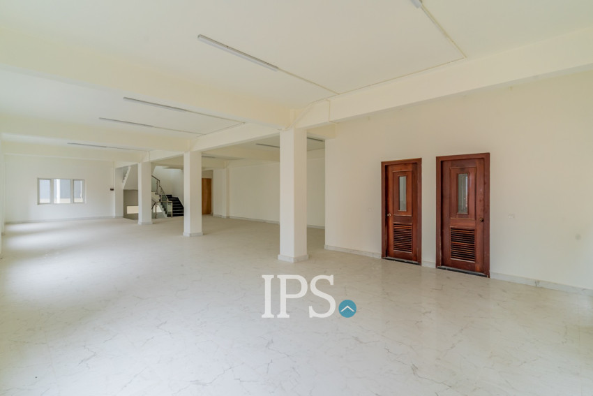 357 Sqm Commercial Villa and 4 Storey Building For Rent - Tonle Bassac, Phnom Penh