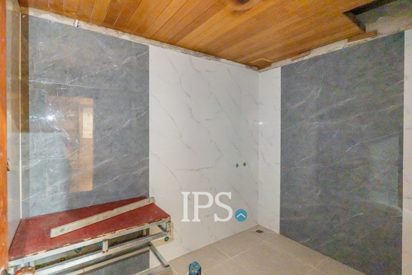 357 Sqm Commercial Villa and 4 Storey Building For Rent - Tonle Bassac, Phnom Penh