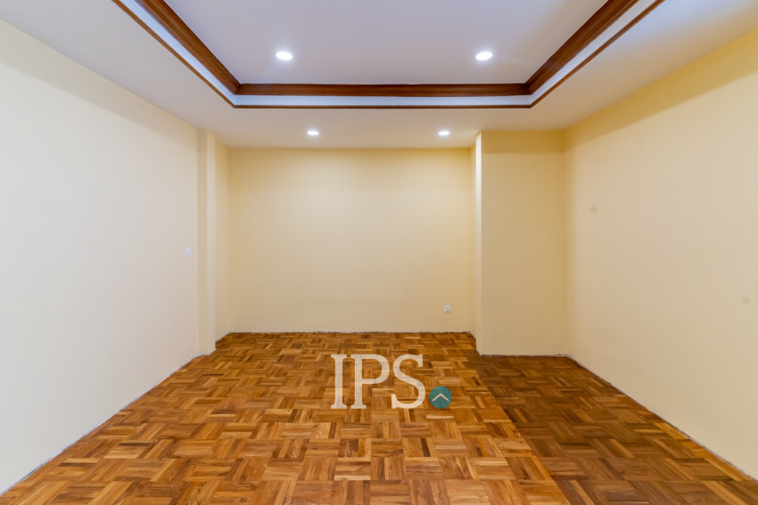 357 Sqm Commercial Villa and 4 Storey Building For Rent - Tonle Bassac, Phnom Penh