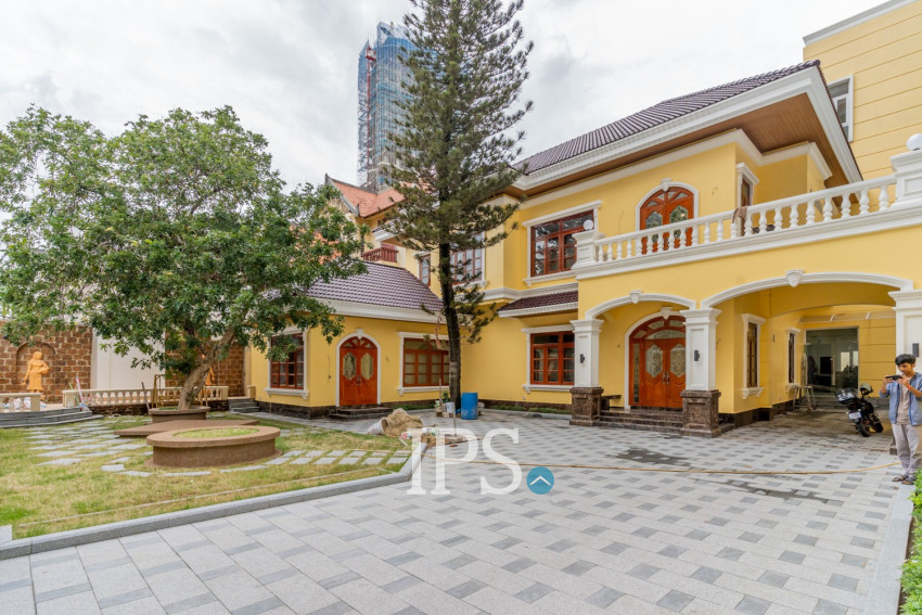 357 Sqm Commercial Villa and 4 Storey Building For Rent - Tonle Bassac, Phnom Penh