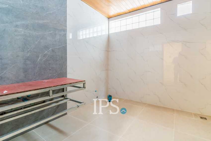 357 Sqm Commercial Villa and 4 Storey Building For Rent - Tonle Bassac, Phnom Penh