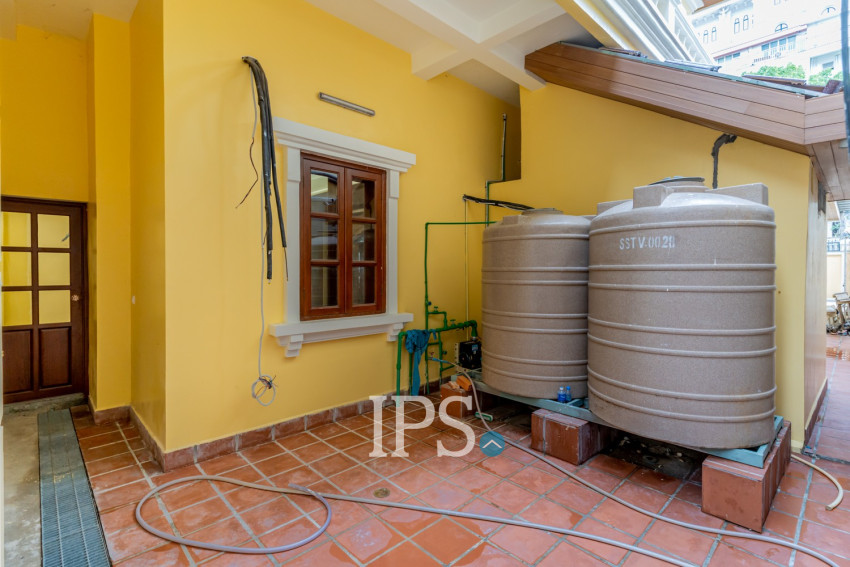 357 Sqm Commercial Villa and 4 Storey Building For Rent - Tonle Bassac, Phnom Penh