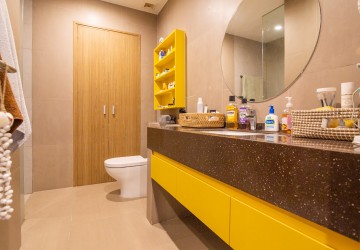 8th Floor 1 Bedroom Condo For Sale - Embassy Residences, Tonle Bassac, Phnom Penh thumbnail