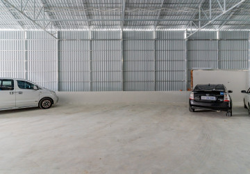 374 Sqm Warehouse For Rent - BKK2, Phnom Penh thumbnail