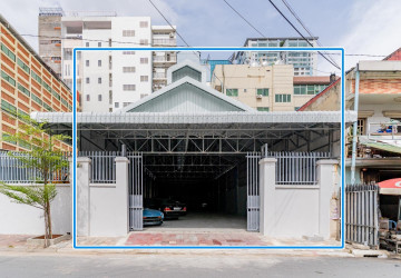 374 Sqm Warehouse For Rent - BKK2, Phnom Penh thumbnail