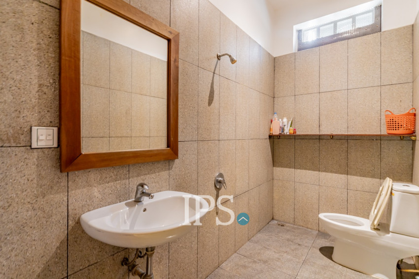 8 Room Commercial Villa For Rent - Phsar Derm Tkov, Phnom Penh