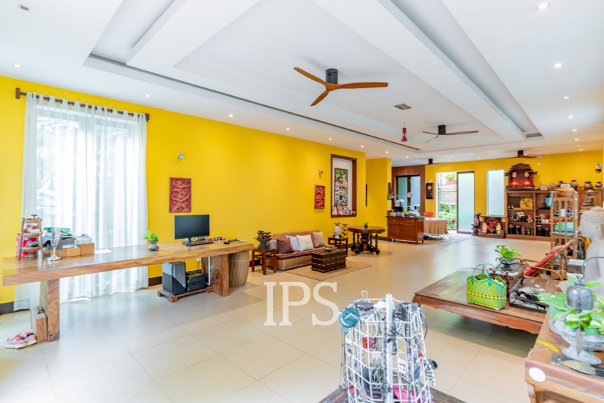 8 Room Commercial Villa For Rent - Phsar Derm Tkov, Phnom Penh
