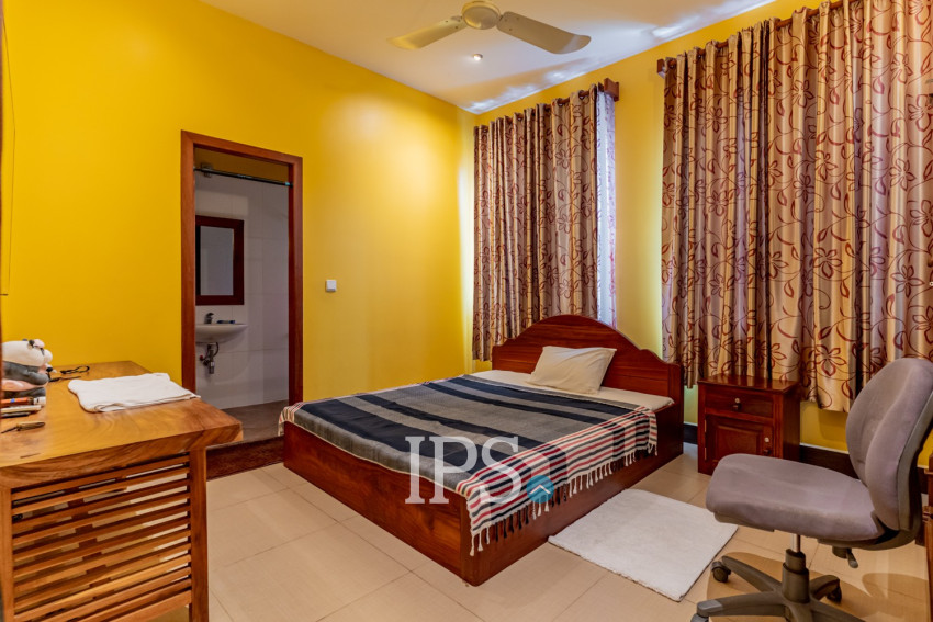 8 Room Commercial Villa For Rent - Phsar Derm Tkov, Phnom Penh
